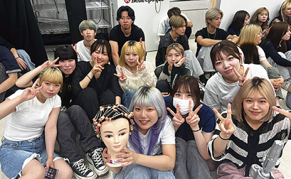 美容師科ワインディング交流会の写真2