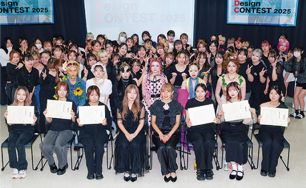 ヘアメイク科モデルデザインコンテストの写真4